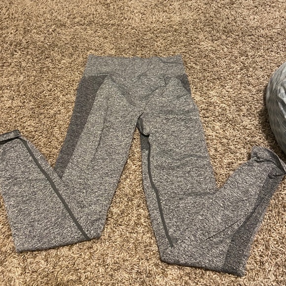 Gymshark Pants - Gym shark leggings!